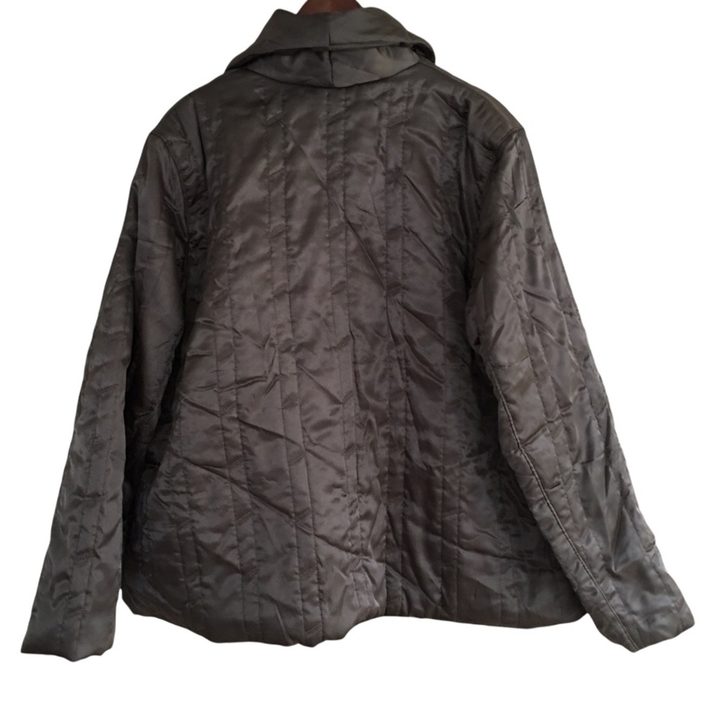 CHICO’S Gorgeous Army Green Quilted Satin Jacket/Coat - Picture 4 of 5